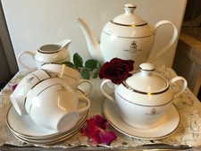 HM Queen Elizabeth Golden