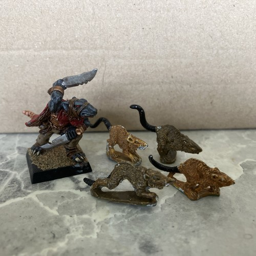 Metal skaven with - giant, rats