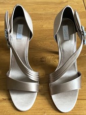 Ladies Shoes Size 40