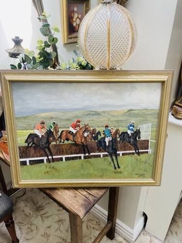 Cheltenham gold cup horse - gold,
