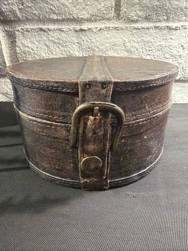 Victorian leather collar box - 2,