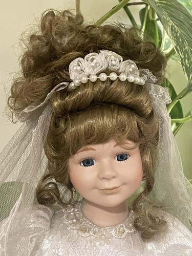 Bride doll light complexion - doll,