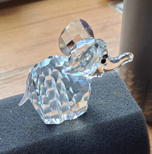 Swarovski crystal lge - swarovski,