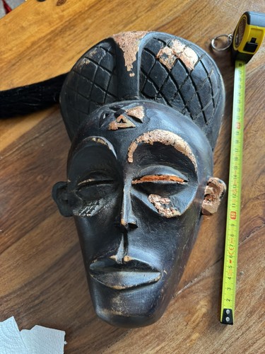 Carved wooden african style - wooden,