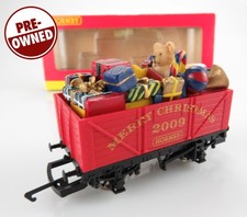 OO Gauge Hornby R6479 Christmas Wagon With Toy Load 2009