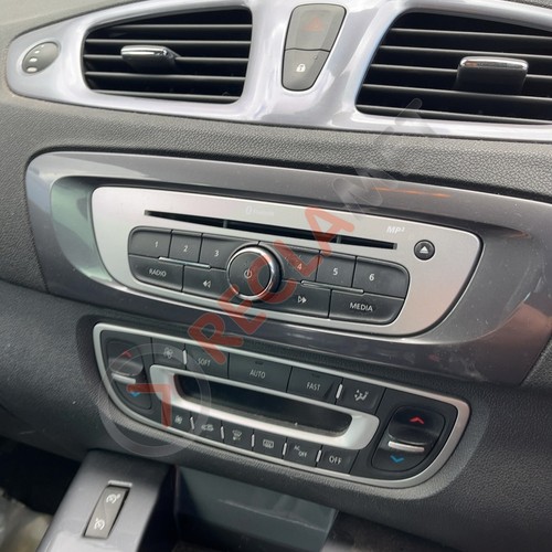 Renault scenic xmod mk3 - renault,