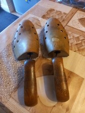 Vintage GEOHA Pair Wooden Shoe Tree Stretchers Mold Forms Inserts Size 5