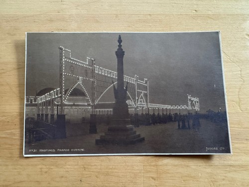 Postcard hastings parade - -,
