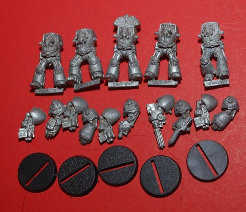 Warhammer 40k space marine - space,