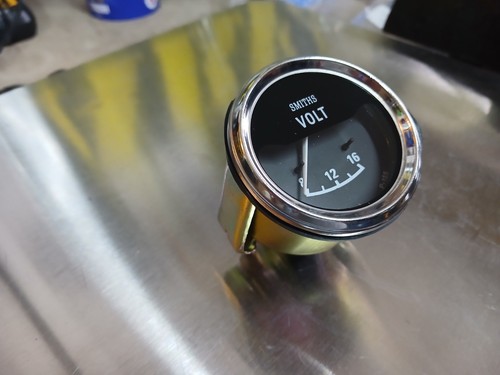Smiths voltmeter inch - voltmeter, new