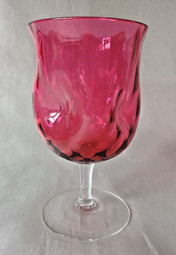 Cranberry diamond pattern - cranberry,