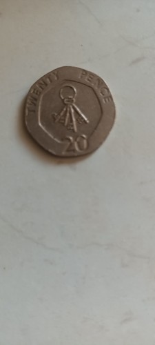 Rare 20p coin - 2005, with
