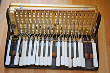 HOHNER LUCIA IV P PIANO ACCORDION PART OF TREBLE SIDE FOR SPARES OR REPAIR.