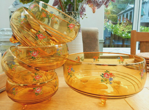 Glass dessert bowls - 6,