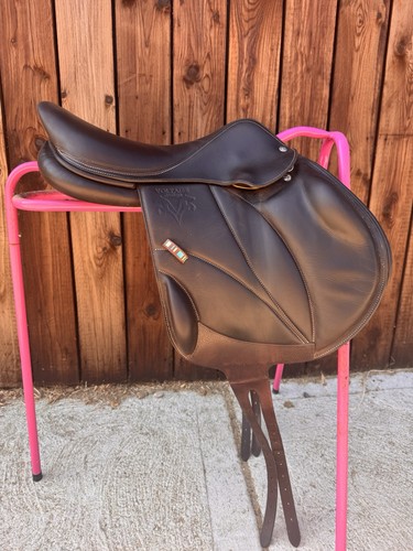 21 brown voltaire - 17”, mm