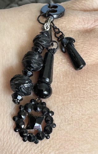 Victorian whitby jet - victorian, pendant