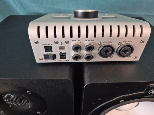 Universal audio apollo twin - apollo,
