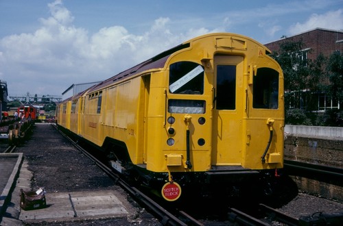 London underground l138 acton - london,