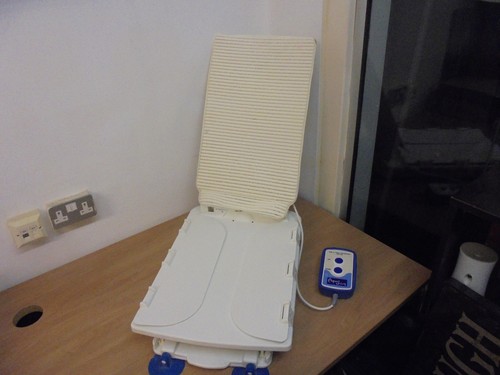 Aquajoy bath lift with - aquajoy,