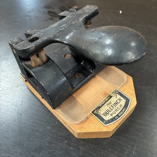 Vintage bullfinch hole punch - bullfinch,