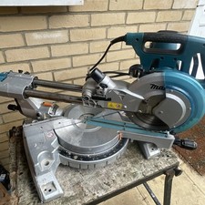 Makita LS1018L 240V 260mm Slide Compound double bevel Mitre with Laser Line