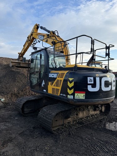 Jcb excavator digger js130 - jcb,