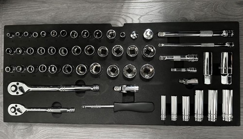 Halfords socket set - , 3/8”