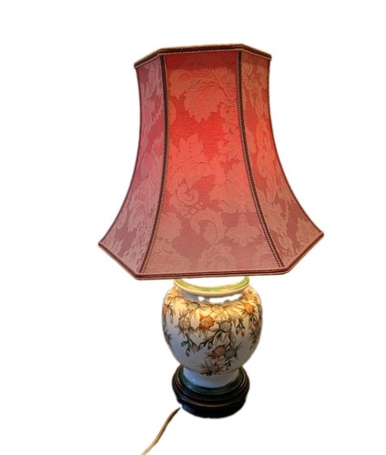 Vintage oriental table - table, lamp