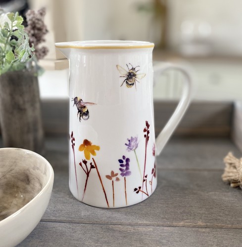 Fine china busy - fine,