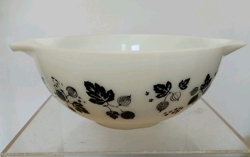 Vintage pyrex white black - pyrex,