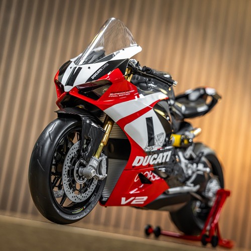 Pocher hk124 ducati - pocher,