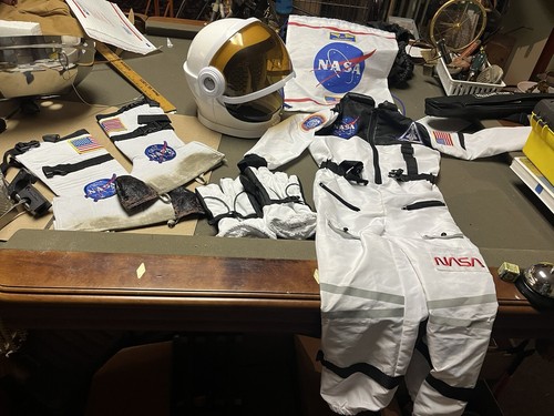 Nasa astronaut space costume - nasa,