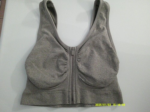Sports zip front bra gym - front,