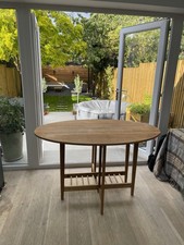 Elegant Bordeaux Style Oak