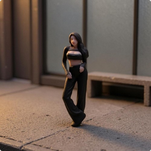 Standing female figurine - standing,