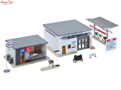 Faller petrol station - petrol, w/car
