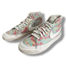 Nike X Liberty Of London SB