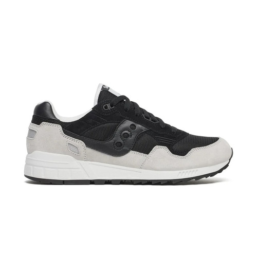 Mens size saucony shadow - 9-,