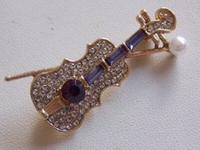 Darling Diamante Violin Brooch with Lilac Baguette Stone & Pearl Detail