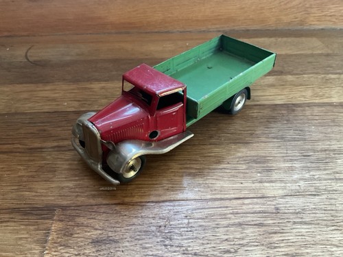 Vintage tin plate triang minic