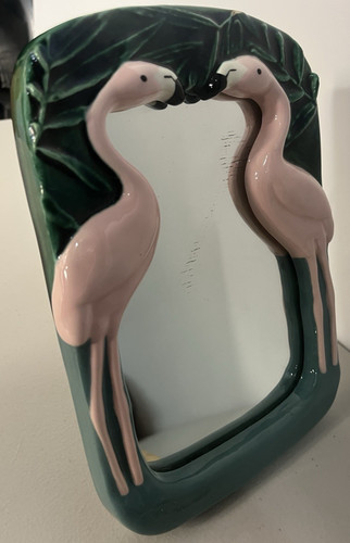 Retro flamingo leaves desk - retro,