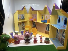 Peppa Pig Princess Peppa's Palace / Castle with figures & accessories (READ)(J1