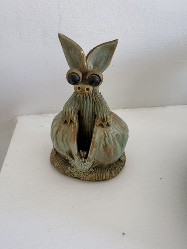 Yare designs pottery dragon