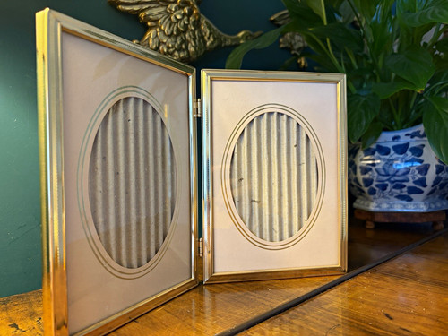 Vintage brass gold tone - /,