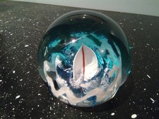  Rare CAITHNESS Scottish Glass PAPERWEIGHT * Ocean Racer Design * B25485 * VGC