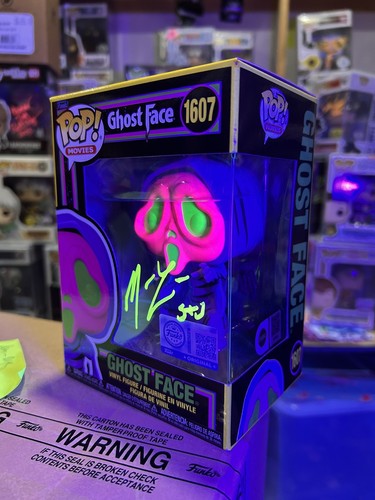 Matthew lillard signed funko - matthew,