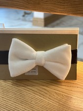 New White Velvet bow tie -