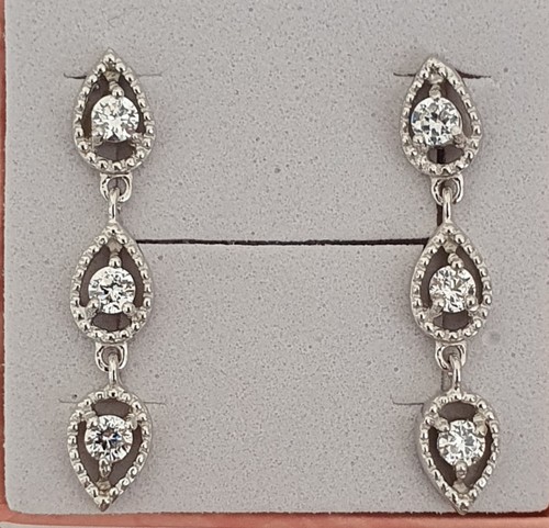 Sterling silver cubic zirconia - cubic,