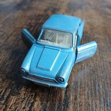 DINKY TOYS #139 FORD CORTINA