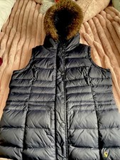 Joules Women’s Feather & Down Quilted Gilet Body Warmer with Hood. Navy Size 14